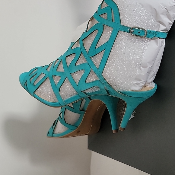 Vince Camuto Prisintha Sandals Size 10 - Picture 14 of 14